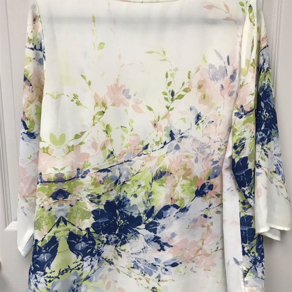 Blouse - Picture 2 of 4